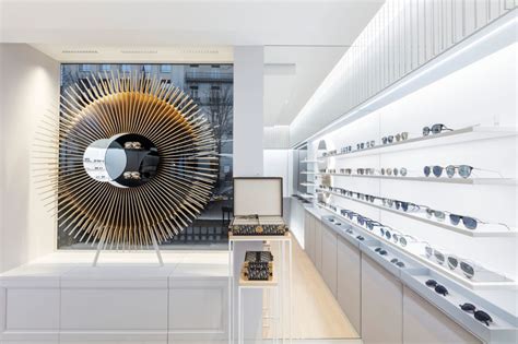 dior eyewear boutique in paris|Dior Paris website.